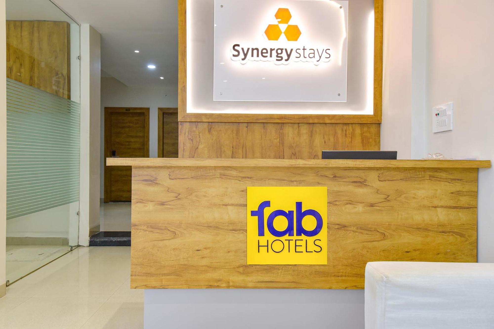 Fabhotel Synergy Stays 인도르 외부 사진
